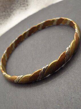 VINTAGE SILVER, COPPER & BRASS "SMASHED" CURBED BANGLE BRACELET B1